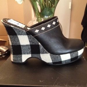 Reserved for @dixbeth Black and white wedge clogs