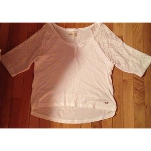 White lace sleeved crop top