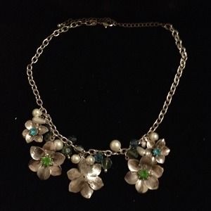 Garden Gate - Necklace and bracelet set