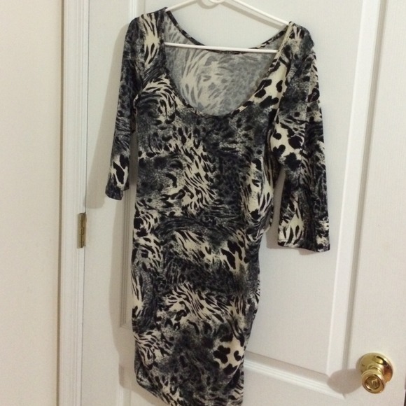 Dress - Picture 2 of 3