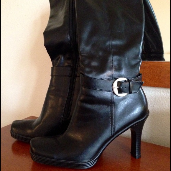 Black boots ON HOLD FOR GOODPAMELA