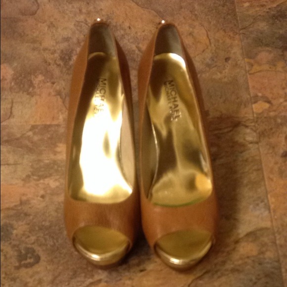 Michael kors heels
