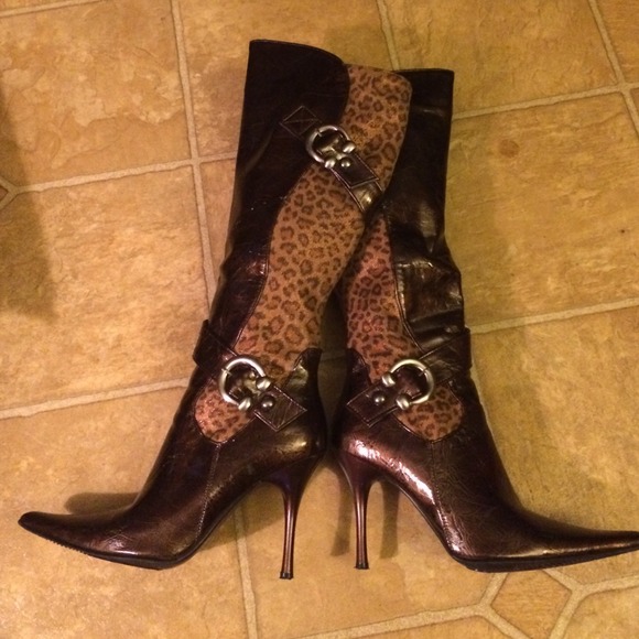 Boots - Picture 2 of 3