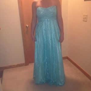 PROM DRESS