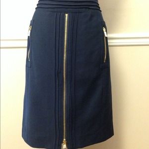 ** TORY BURCH **
'ROSALYN' NAVY LOGO SKIRT NWT