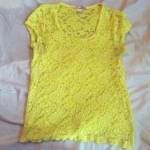 Yellow laced top