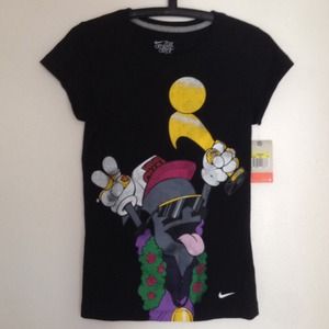 Nike tee