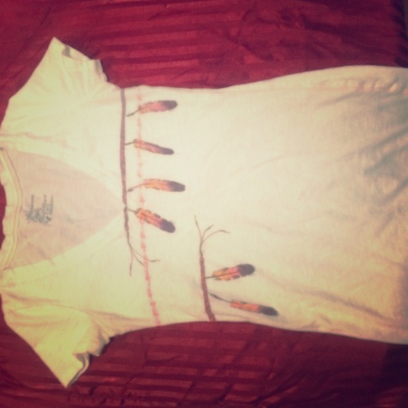 Feather Shirt 💛