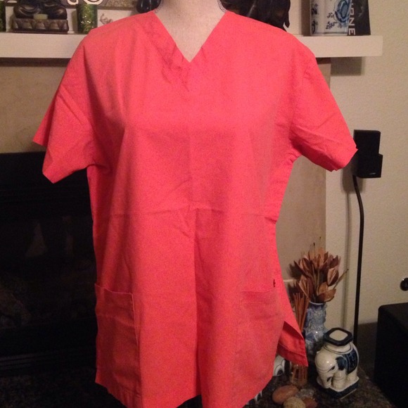🔴sold🔴Scrub top
