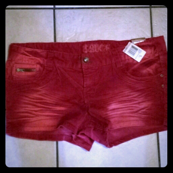 Stretchy Corduroy shorts - Picture 1 of 2