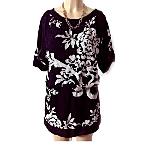 🚫Sold🚫White House Black Market Dress or Long Top