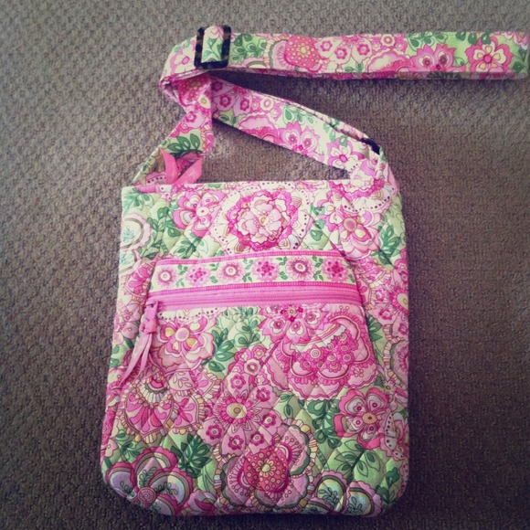 Vera Bradley Crossover Bag!!!