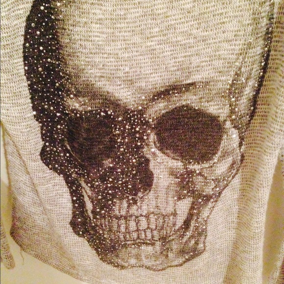 ❗️SOLD Grey light-weight skull head sweater - Picture 3 of 4