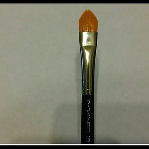 Mac concealer brush