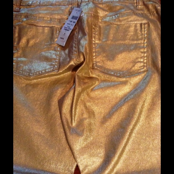 PRICE ✂️NWT AH-MAZING gold glimmer pants by Cache! - Picture 4 of 4