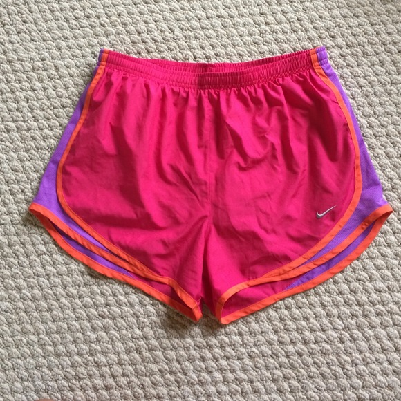 Nike athletic shorts size medium! NWOT