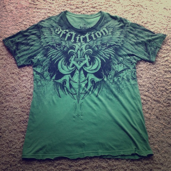 Affliction Tshirt💚