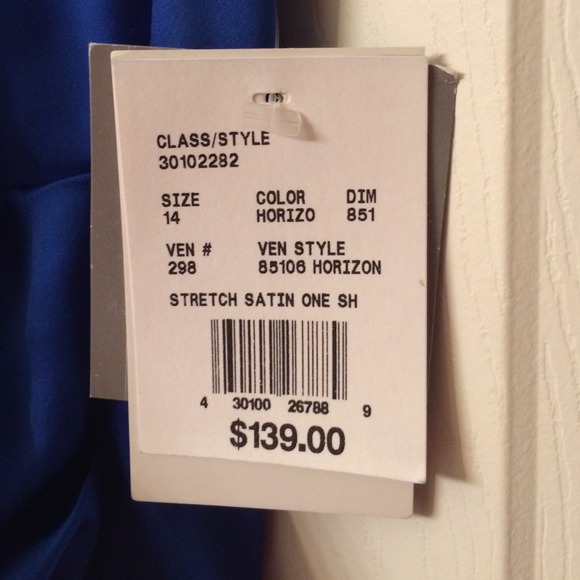 David's Bridal Short Formal **reduced** - Picture 3 of 4