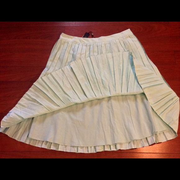The perfect skirt for spring! NWT-talbot's! - Picture 2 of 2