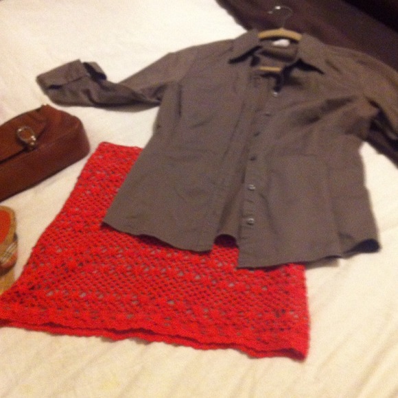 Brown 3/4 sleeve blouse