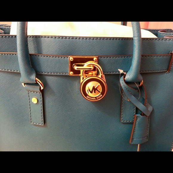 Reserved bag for celinarose2701