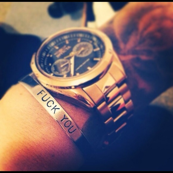 FU BRACELET
