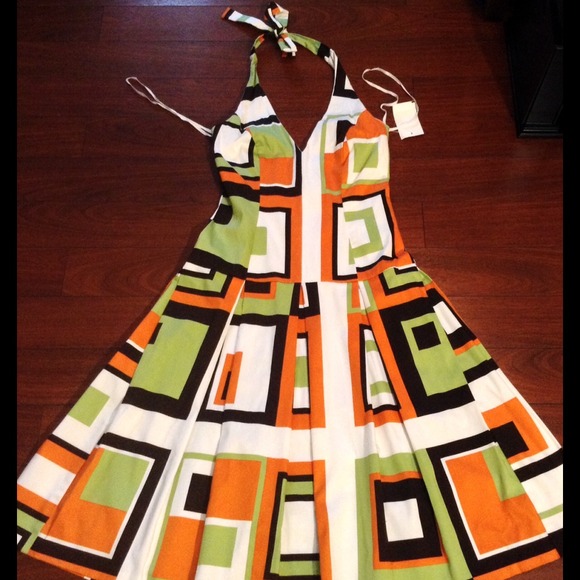 Gorgeous NWT halter top dress! - Picture 2 of 3