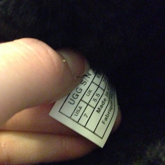 Black sequin uggs - Picture 4 of 4