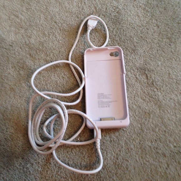 iPhone 4  recharging phone. Case White