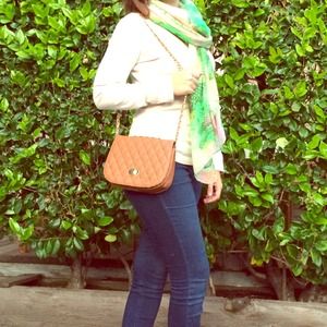 SOLD store" Cute Cognac Purse. Perfect Condition!