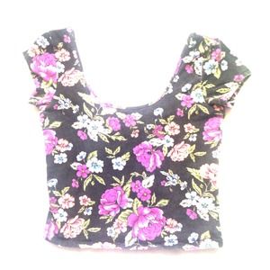 Floral crop-top