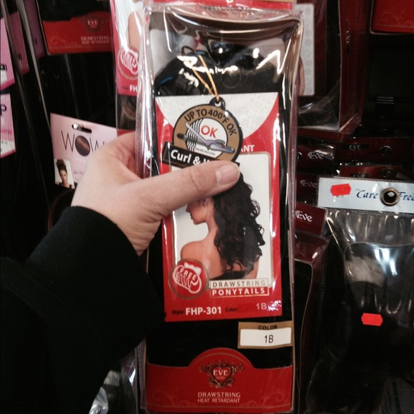 Pony tail choose color comes on a clip Draw string