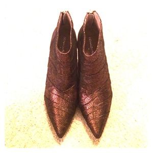 Donald Pliner brand new shoe boots never worn 37.5