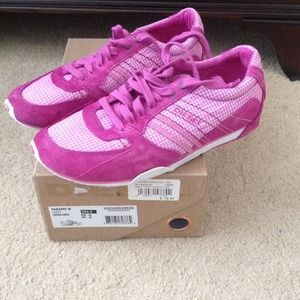 💕HOT PINK DIESEL GYM SHOES💕