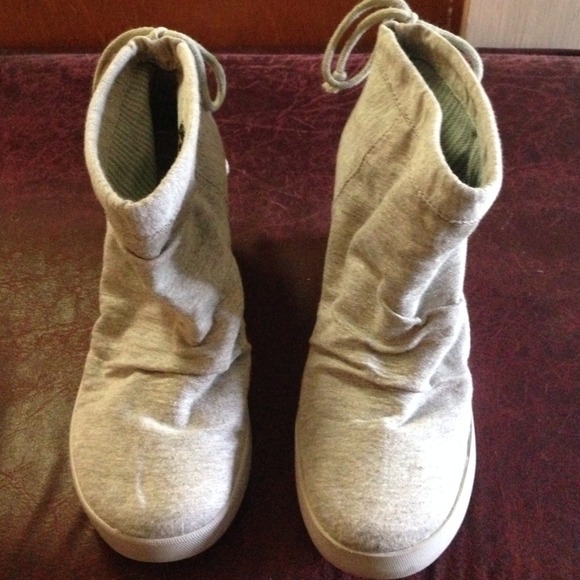 Gray Roxy Wedges reserved!