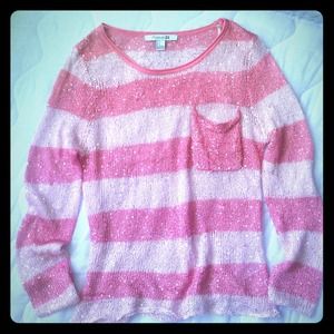 Shimmery striped oversize sweater.