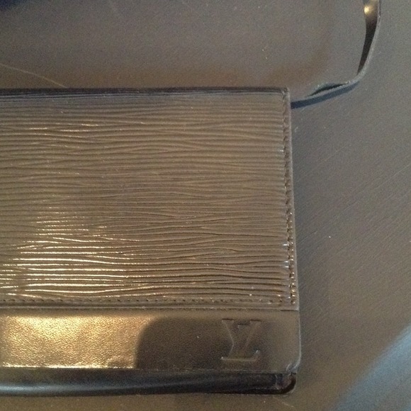 SOLD pic of Louis Vuitton black clutch