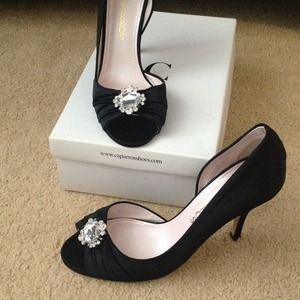 💕CAPARROS BLACK HEELS💕