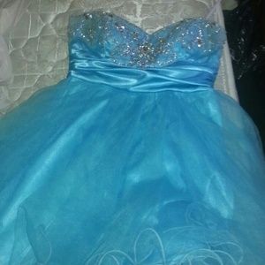 Prom/homecoming dress