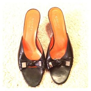 Gucci kitten heel backless size 7