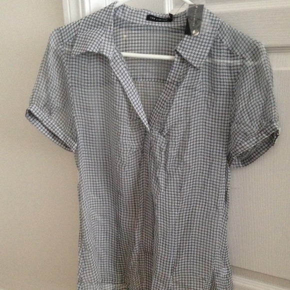 💕BRAND NEW SHEER LIMITED BUTTON DOWN SHIRT💕 - Picture 1 of 1