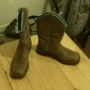 Justin Gypsy Collection cowgirl boots