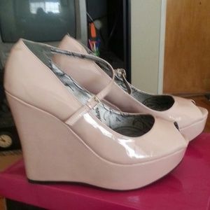 Pink patten leather peep toe wedges