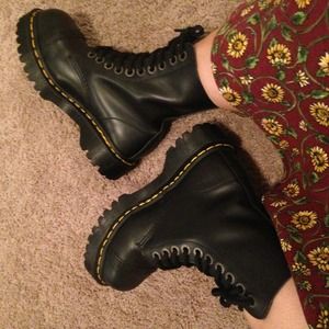 Doc Martens Air Wair Steel Toe Black Boots