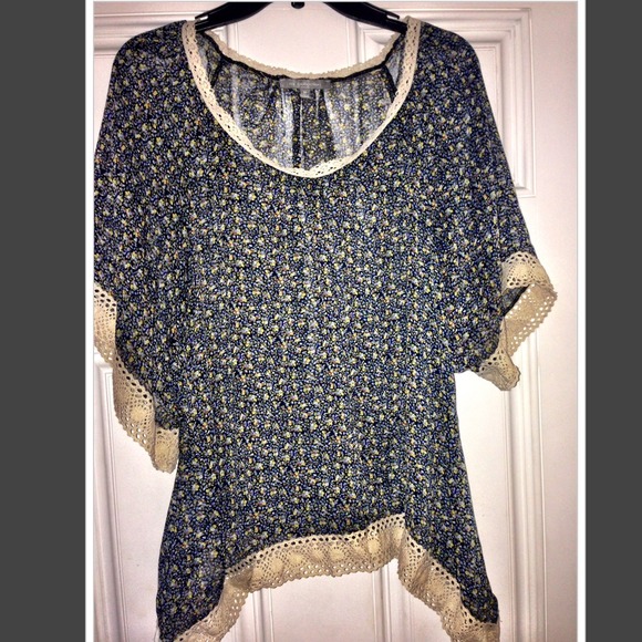 ✨NWT✨ Sheer Top