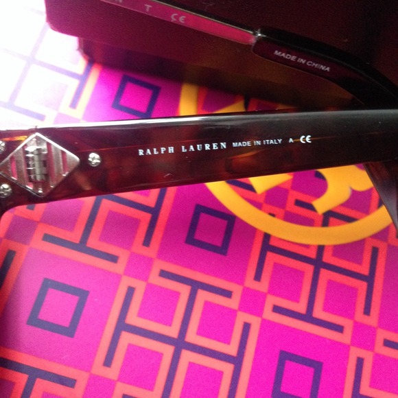 Ralf Lauren sunglasses ! - Picture 5 of 5