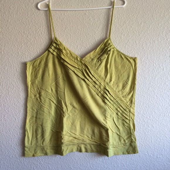 ❌SOLD❌Chartreuse Ruffle Tank - Picture 2 of 3