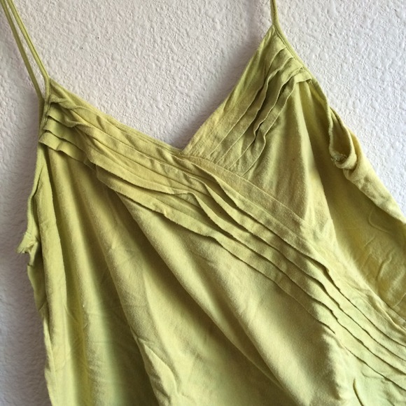 ❌SOLD❌Chartreuse Ruffle Tank - Picture 3 of 3