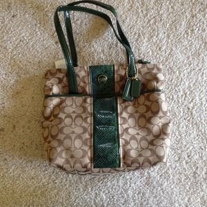Authentic Coach shoulder bag