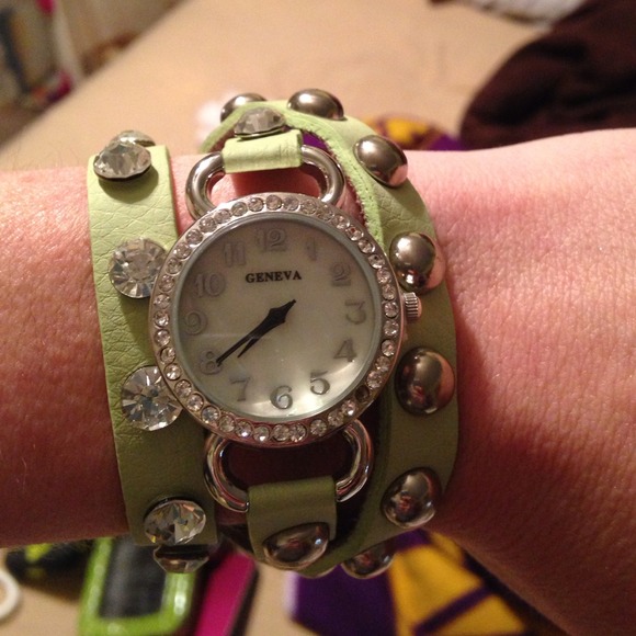 NEW Lime green wrap watch with super bling leather - Picture 2 of 3